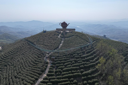 湖北面积最小县 旅游收入翻了一倍多湖北面积最小县旅游收入翻了一倍多，揭秘旅游业的惊人崛起