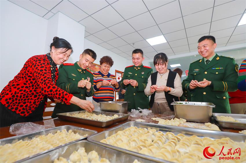 给官兵送饺子过年的那部电视剧叫什么给官兵送饺子过年的那部电视剧叫什么——一部暖心之作的探寻